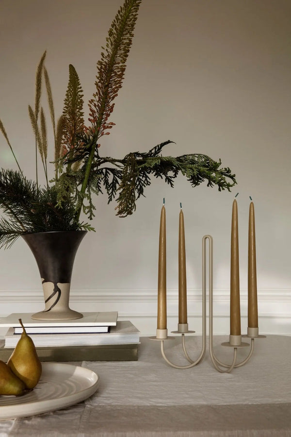 Ferm Living Sway kynttelikkö cashmere - Laatukaluste