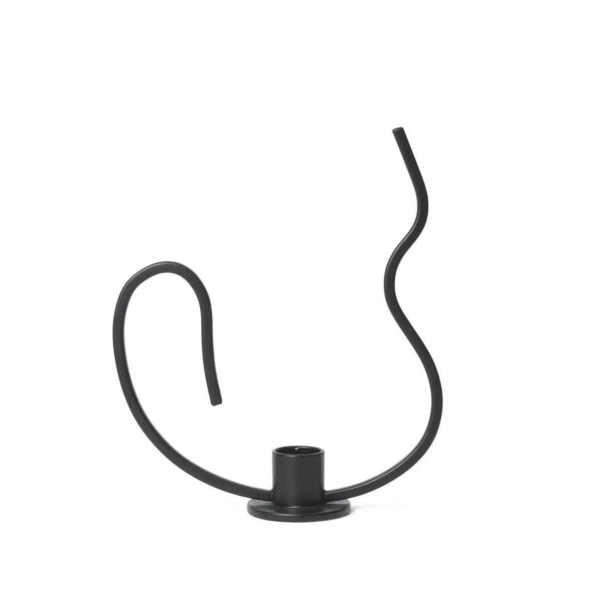 Ferm Living Valse matala kynttilänjalka musta Ferm Living