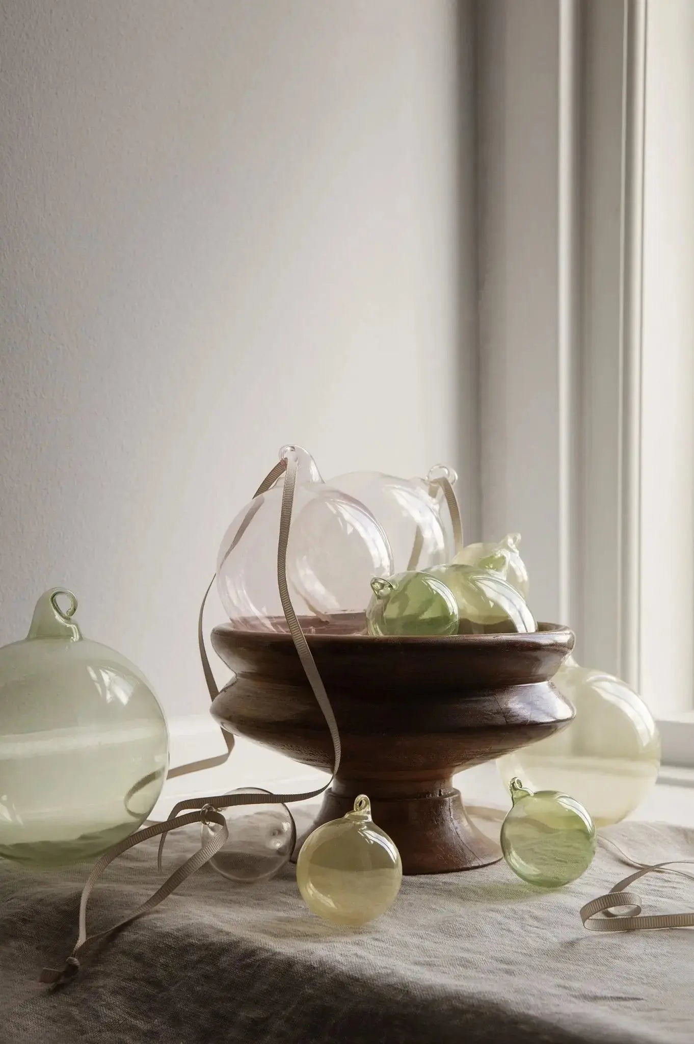 Ferm Living lasikoristeet M 4kpl vaalea - Laatukaluste