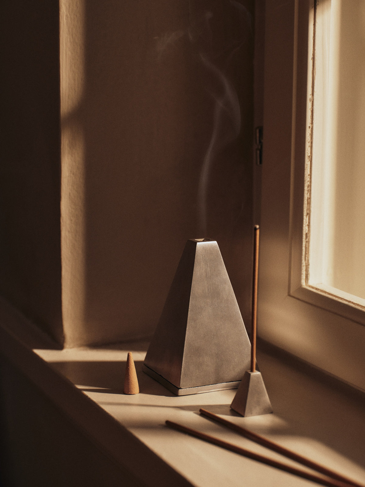 Ferm Living Pyra incense holder aluminium