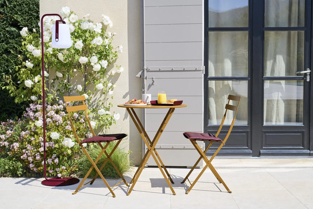 Fermob Bistro pöytä Ø60 gingerbread Fermob