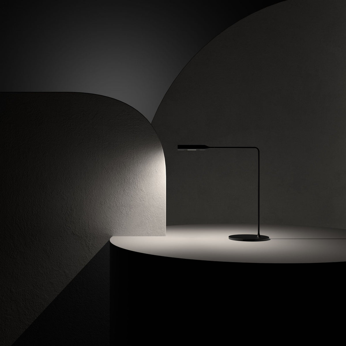 Lumina Flo Desk pöytävalaisin pehmeä musta