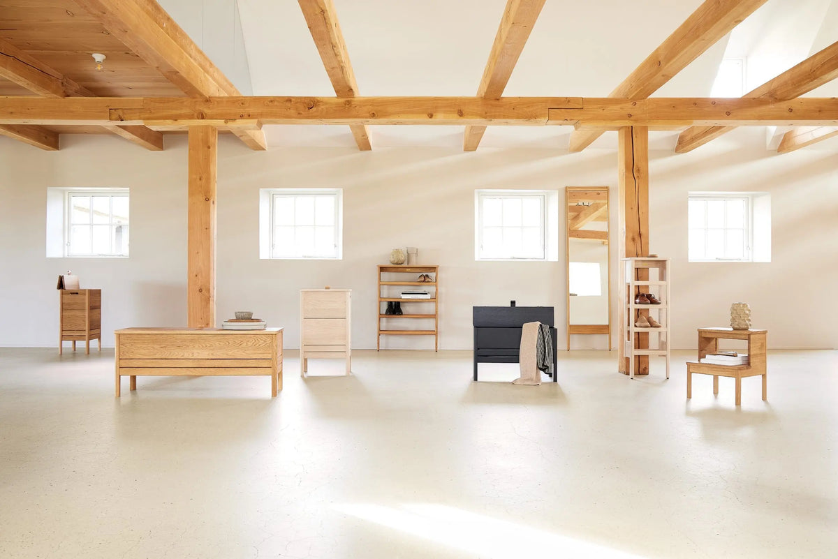 Form & Refine A Line 72 kenkäteline valkoöljytty tammi Form & Refine