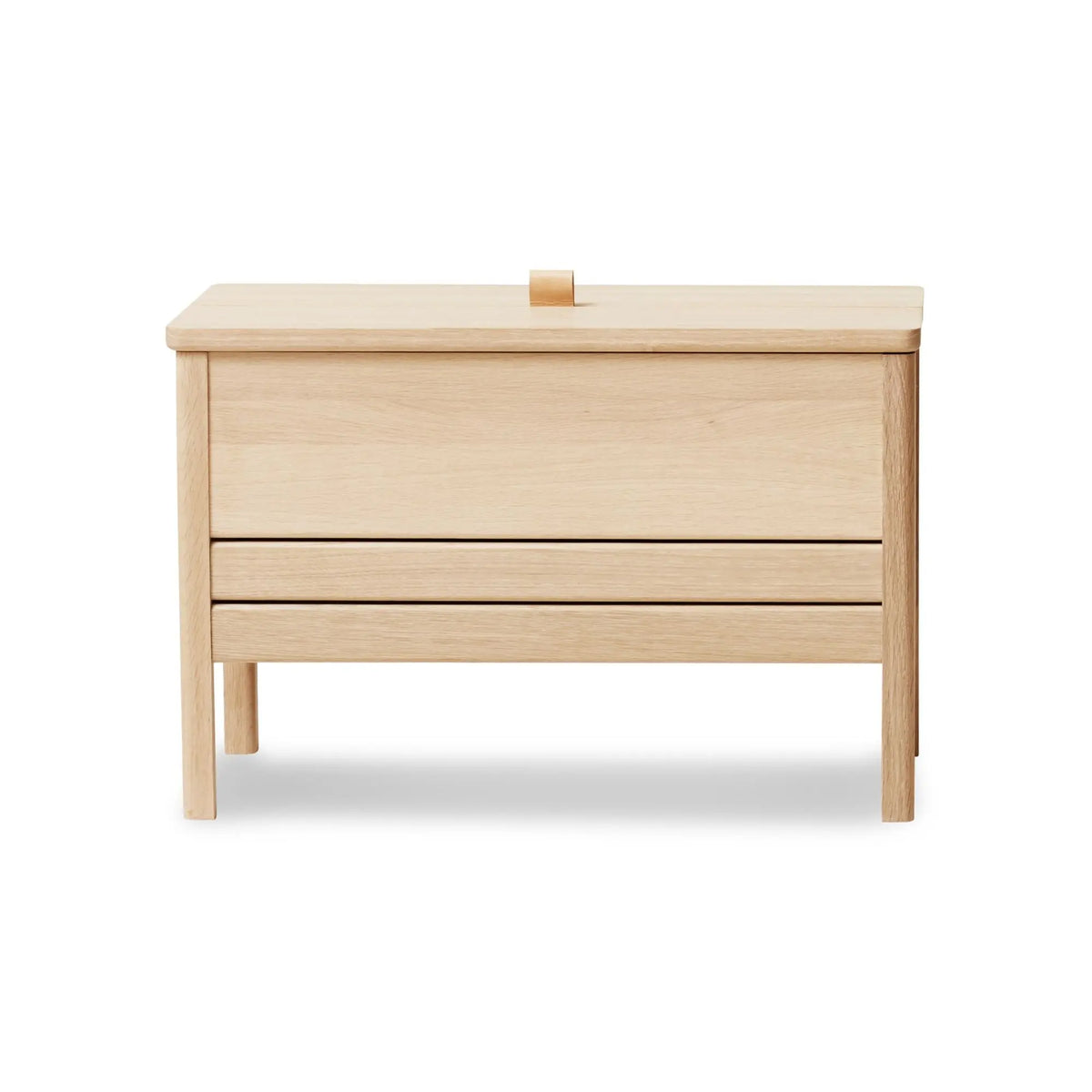 Form & Refine A Line säilytyspenkki 68 valkoöljytty tammi Form & Refine