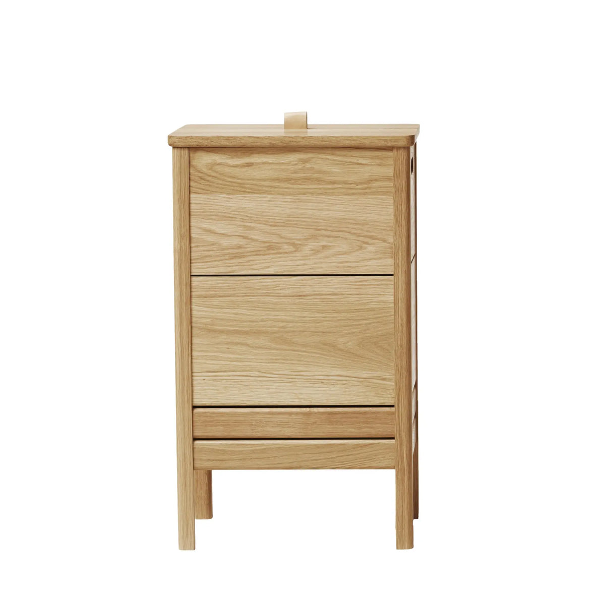 Form & Refine A line pyykkilaatikko tammi Form & Refine