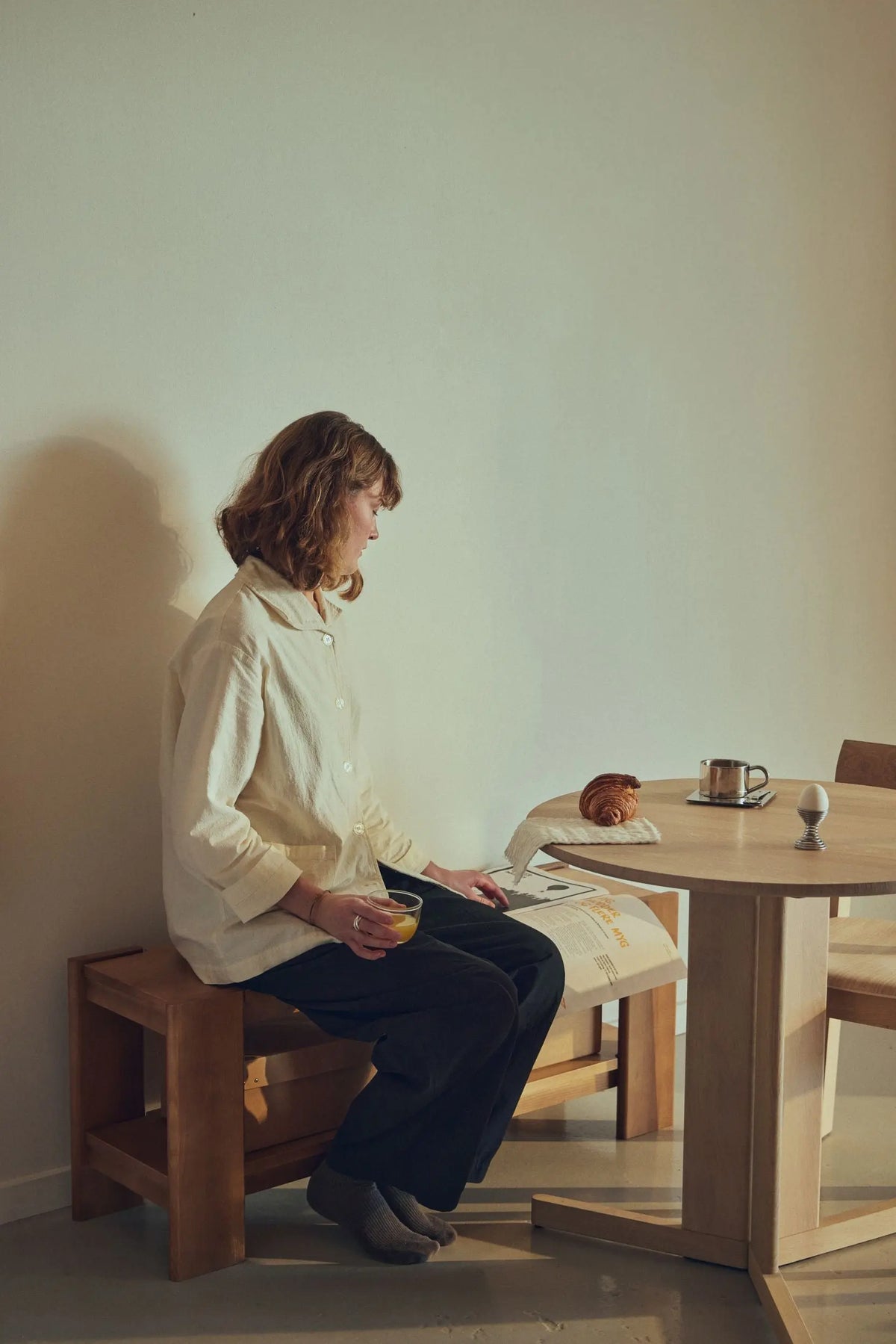 Form & Refine Beam penkki ruskea mänty Form & Refine