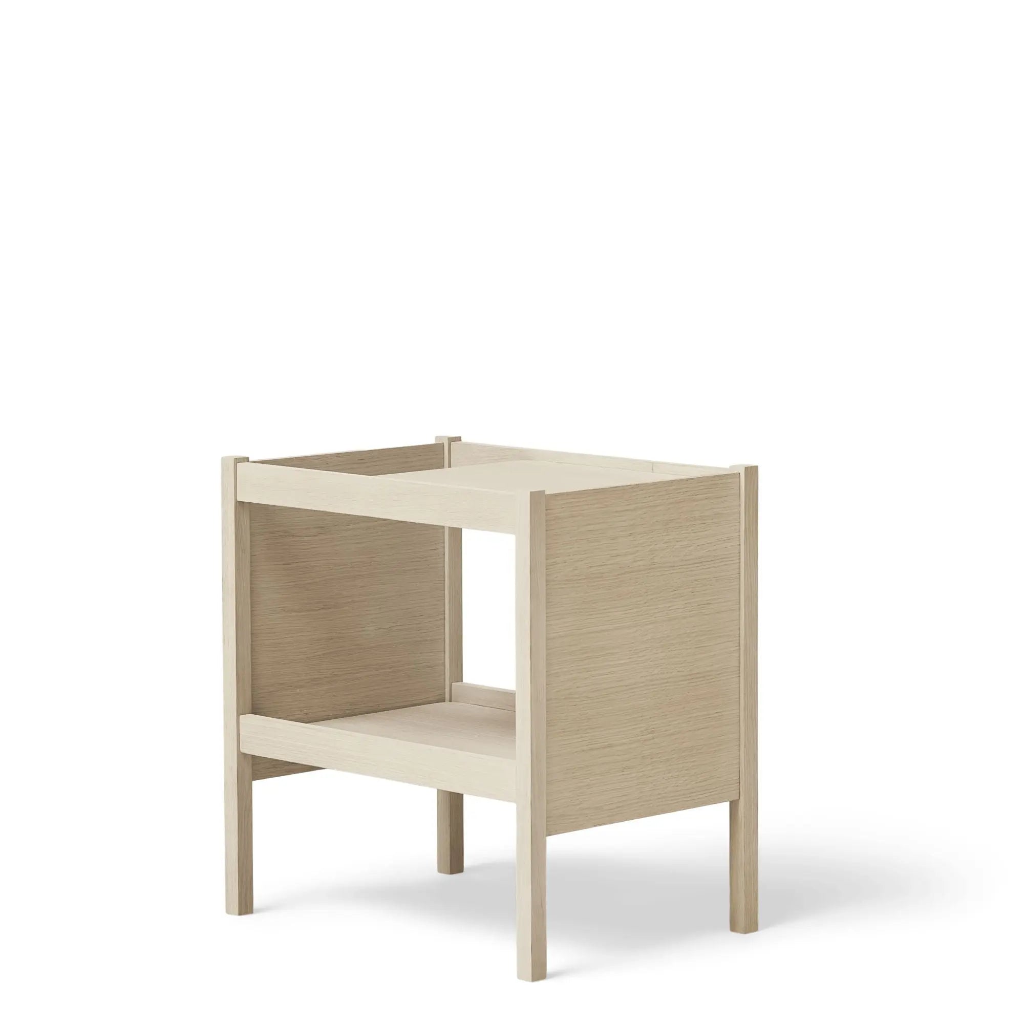 Form & Refine Journal sivupöytä valkoöljytty tammi Form & Refine