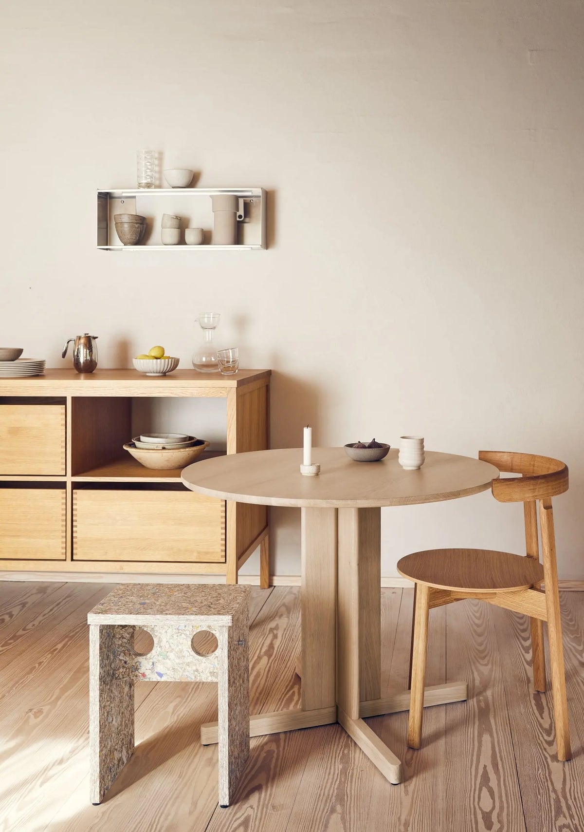 Form & Refine Lunar tuoli tammi Form & Refine