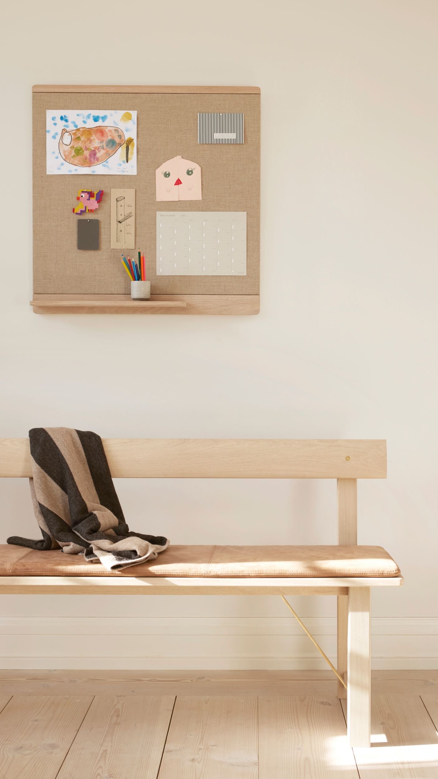 Form & Refine Rim muistitaulu 75x75 valkoöljytty tammi Form & Refine