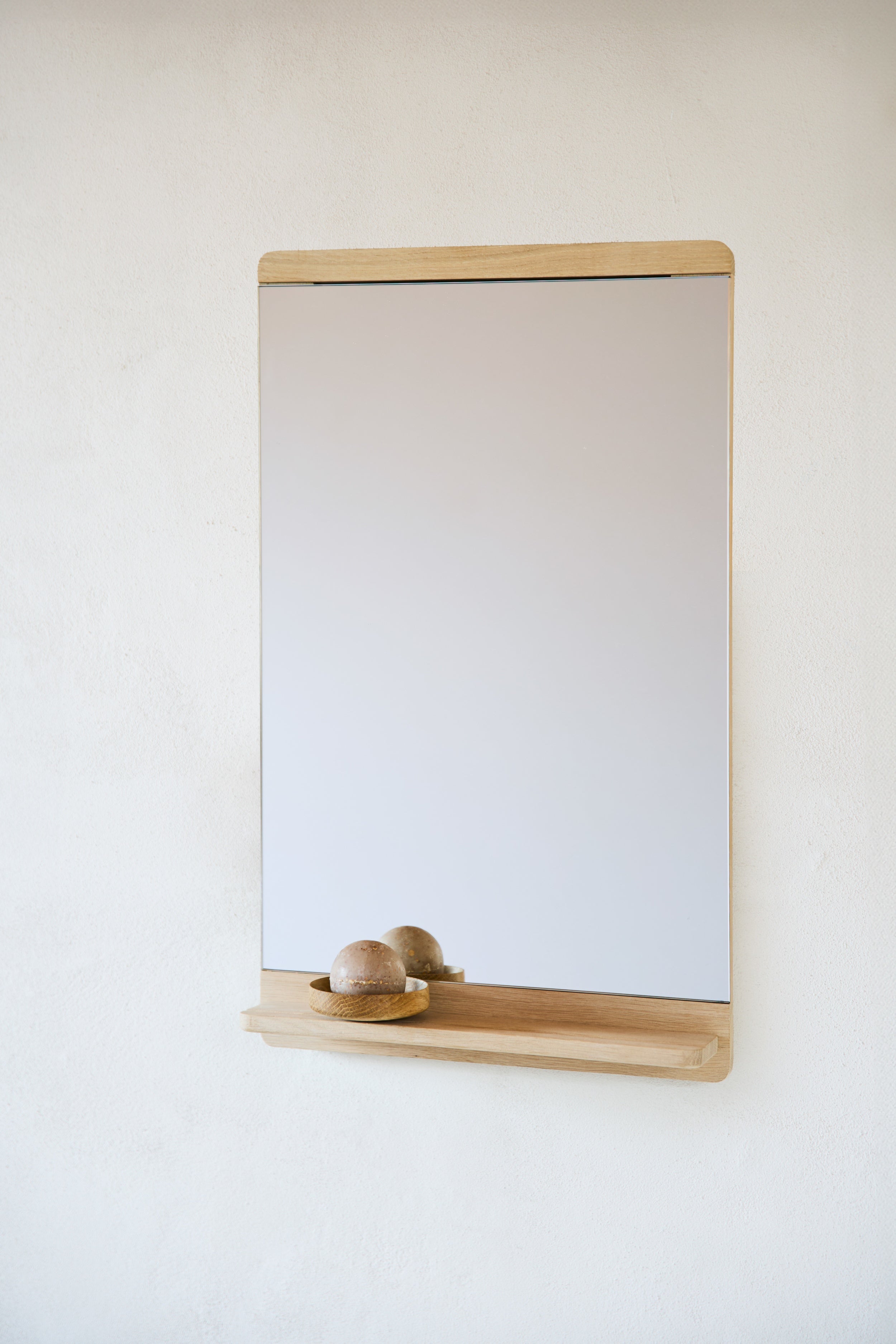 Form & Refine Rim peili 40x68 valkoöljytty tammi Form & Refine