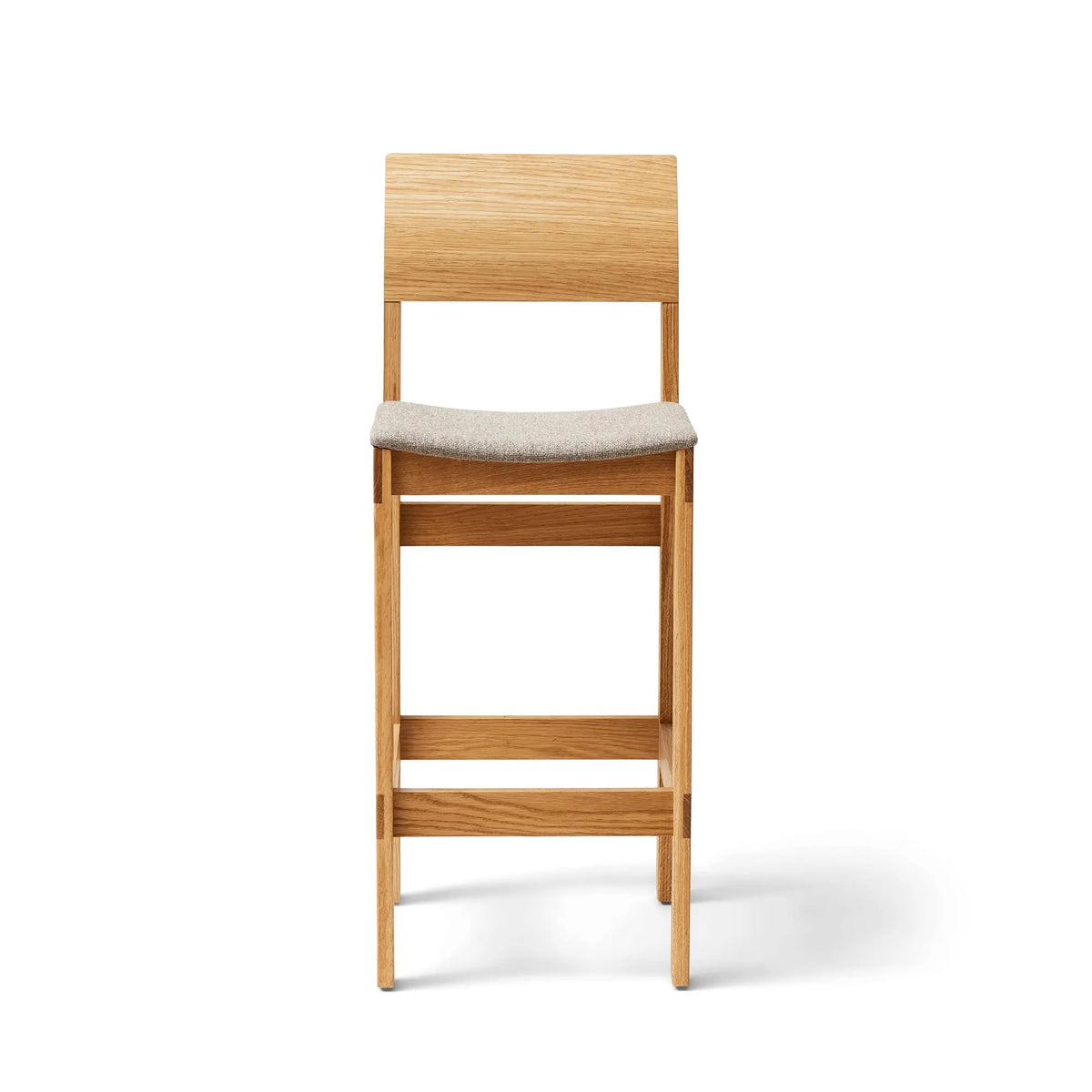 Form & Refine Sonder baarituoli 65 tammi/Hallingdal 227 Form & Refine