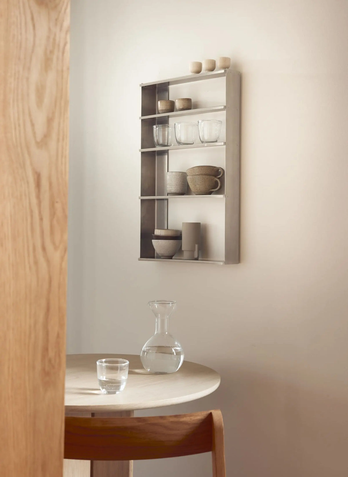 Form & Refine Taper seinähylly 40x65 ruostumaton teräs Form & Refine