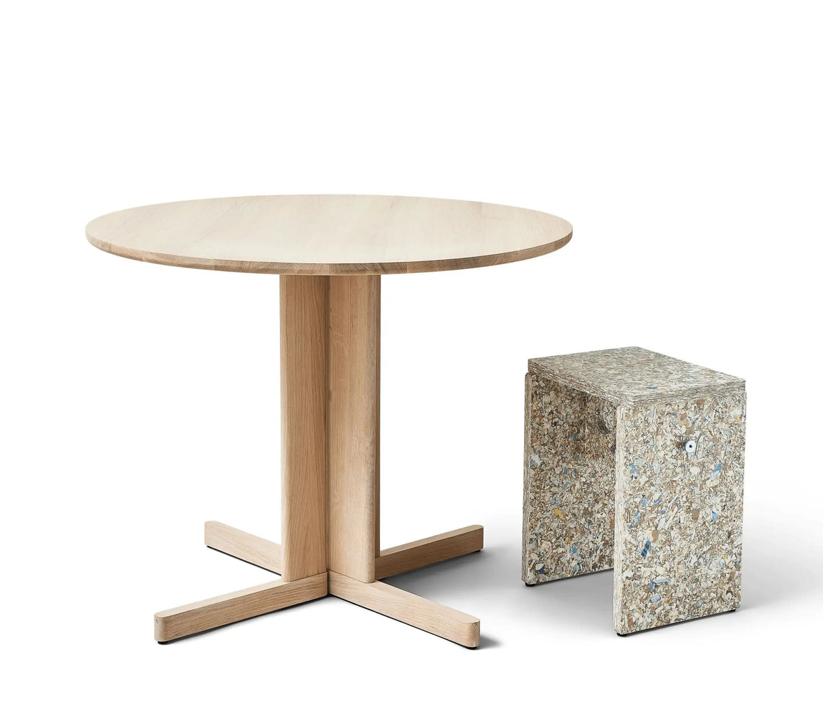 Form & Refine Trefoil pöytä Ø90 valkoöljytty tammi Form & Refine