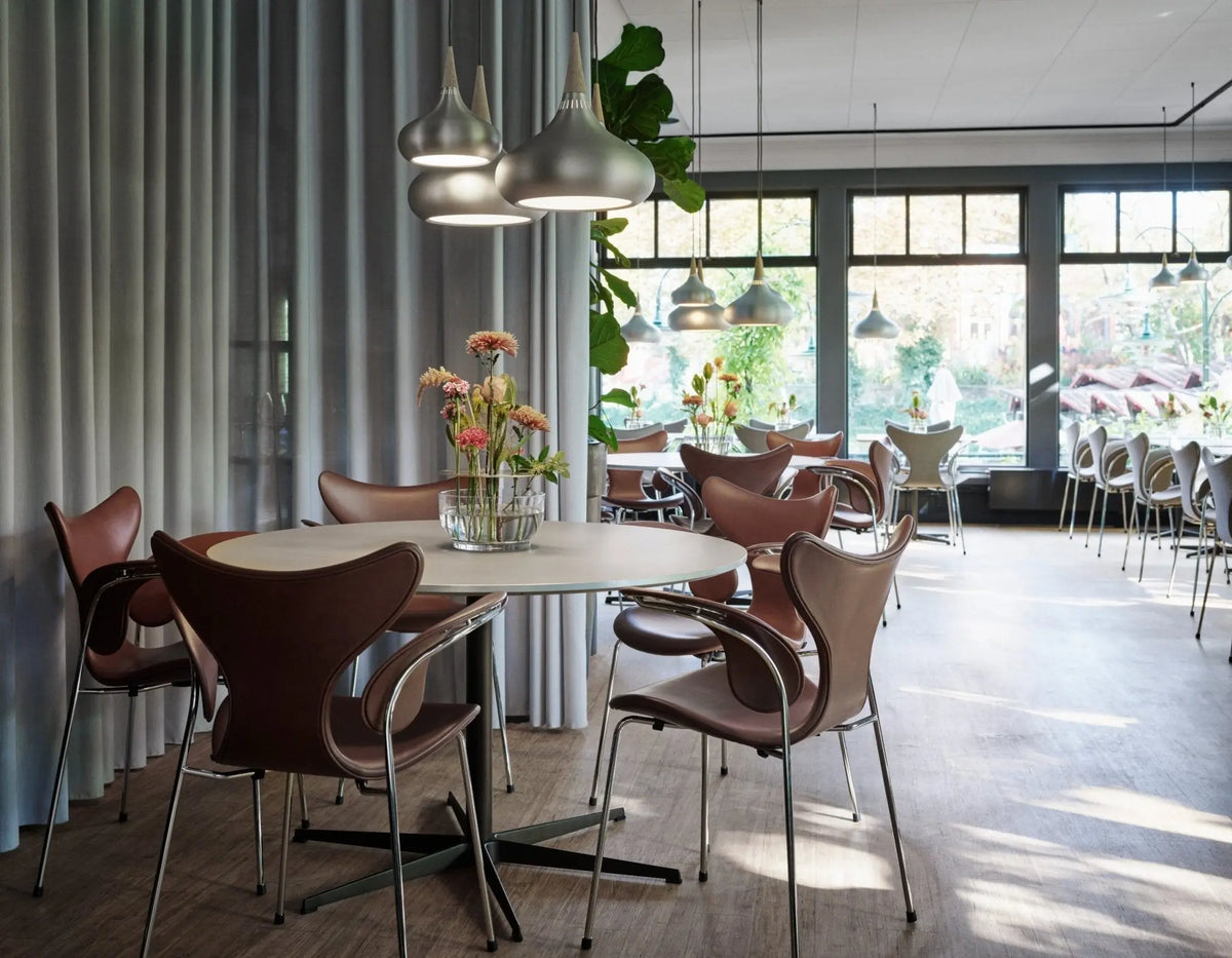 Fritz Hansen Orient P1 valaisin alumiini - Laatukaluste