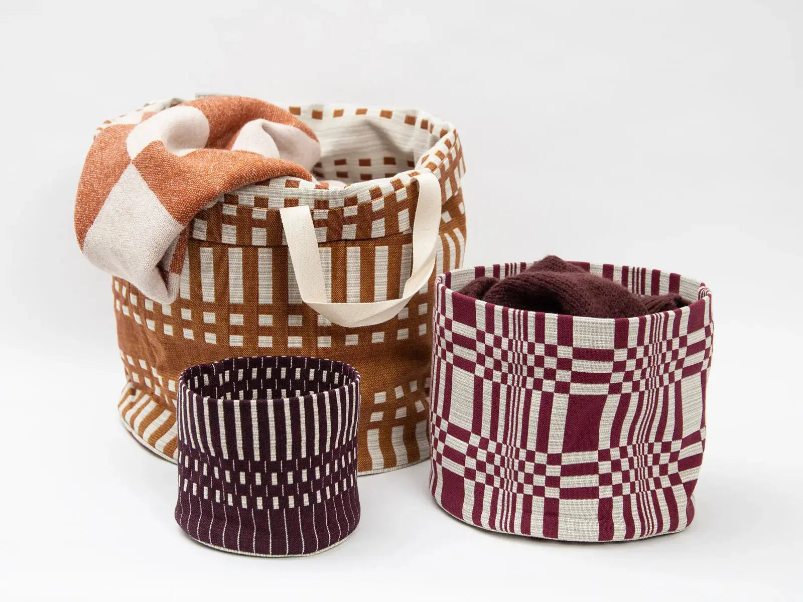 Gullichsen Helios säilytyskori M tiili Johanna Gullichsen