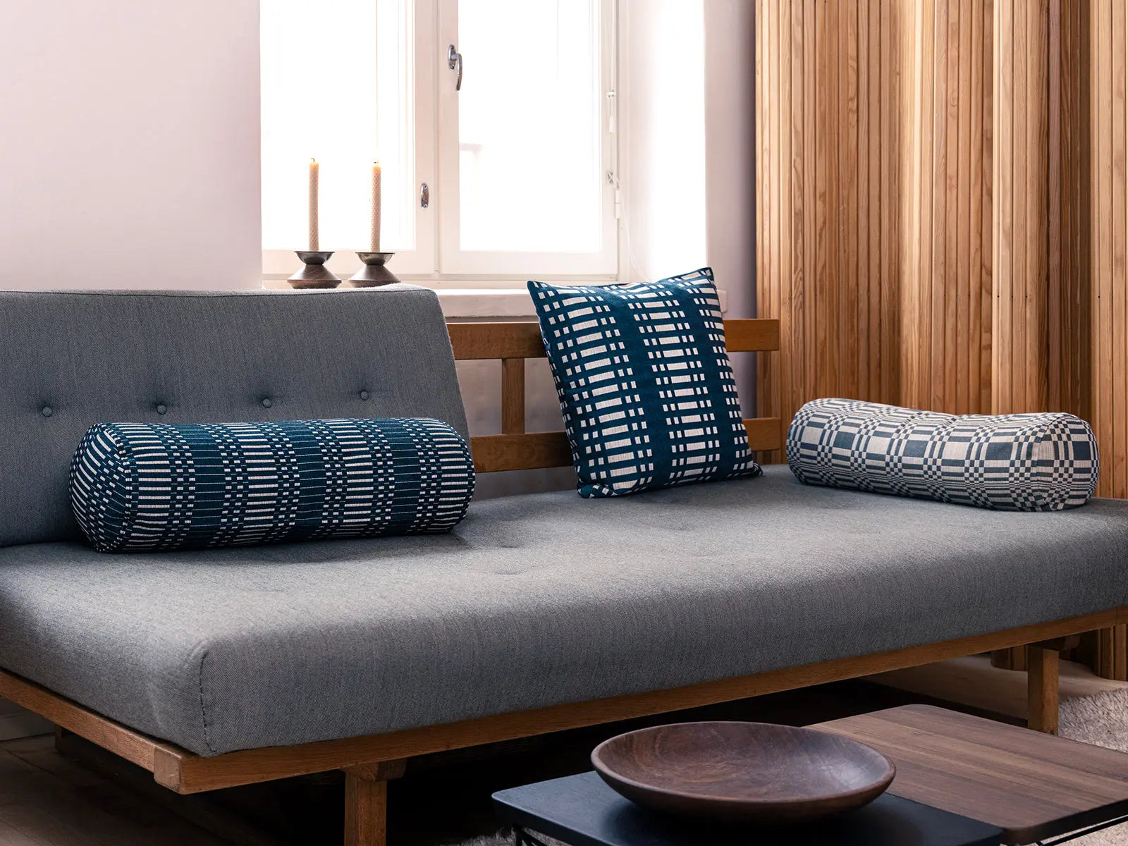 Gullichsen Normandie Nereus putkityyny musta Johanna Gullichsen