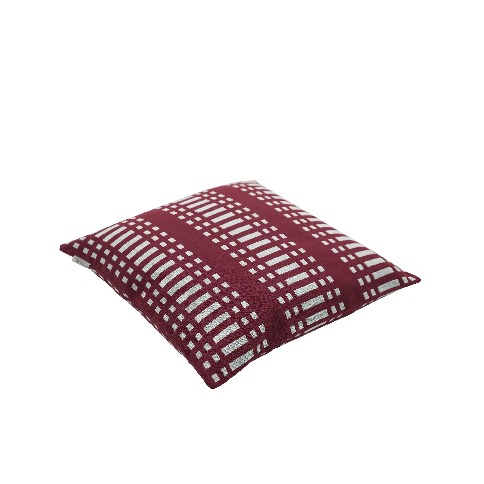 Gullichsen Normandie Nereus tyynynpäällinen 50x50 viininpunainen - Laatukaluste