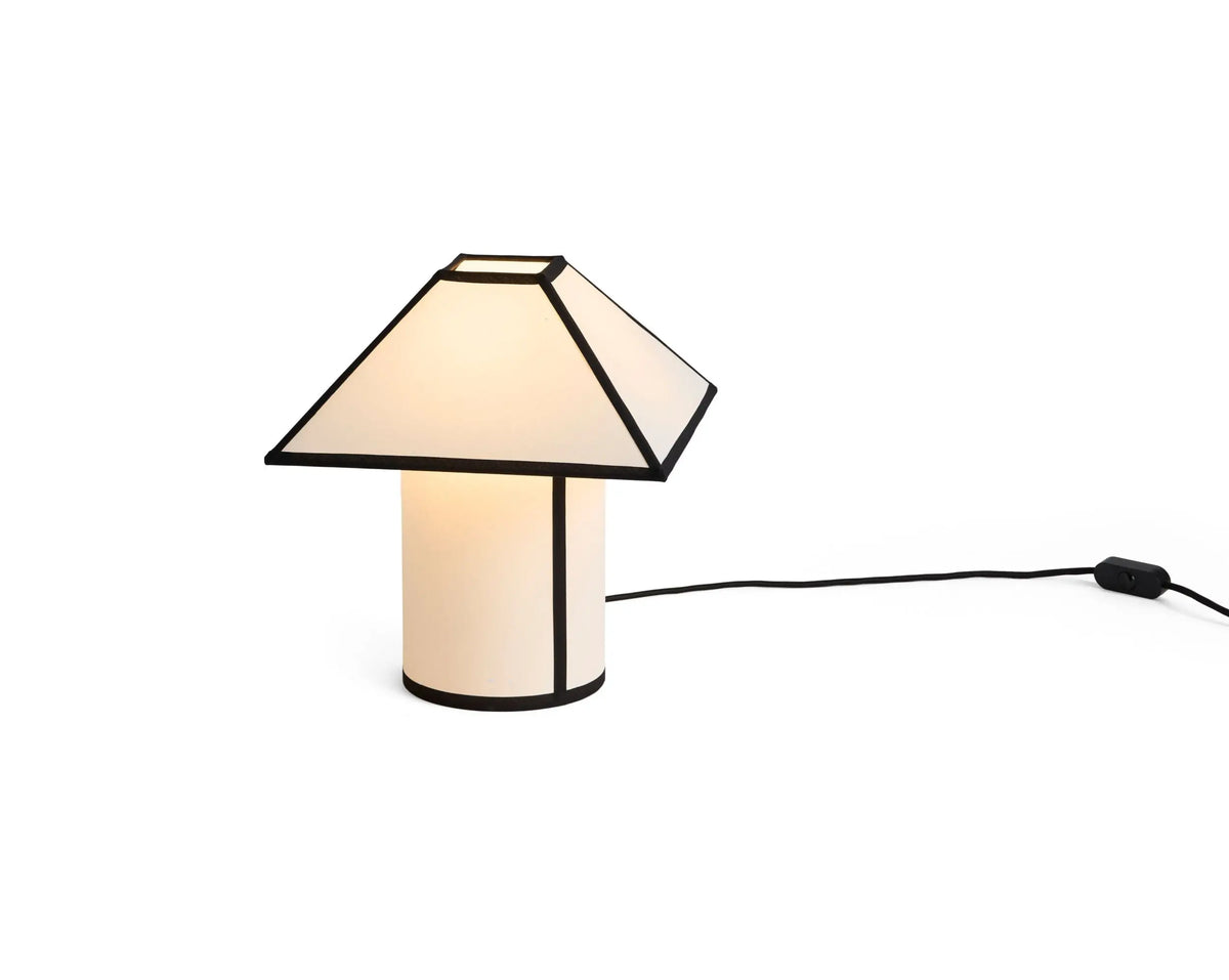 HAY Ava Pyramid 29 pöytävalaisin valkoinen HAY