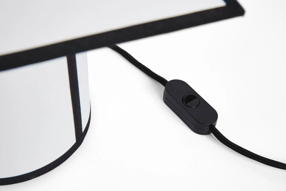 HAY Ava Pyramid 29 pöytävalaisin valkoinen HAY