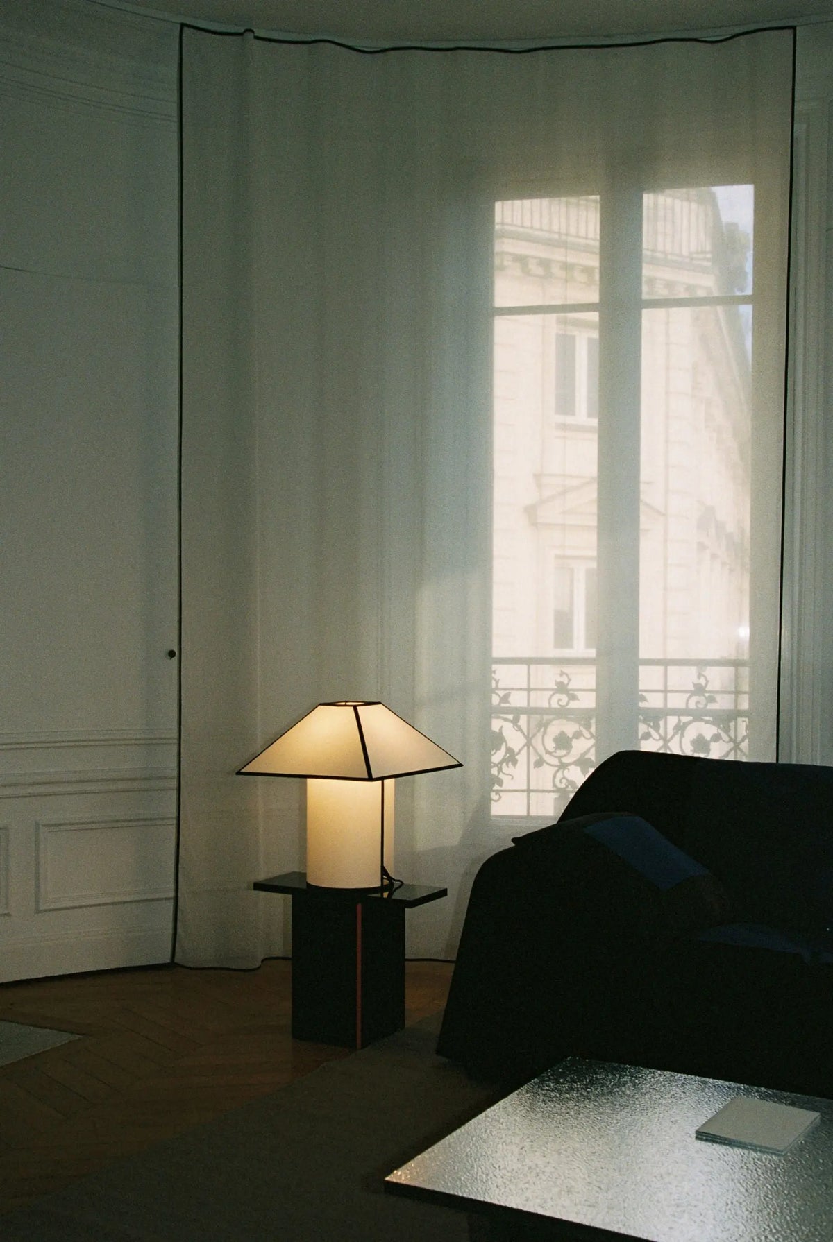 HAY Ava Pyramid 45 pöytävalaisin valkoinen HAY