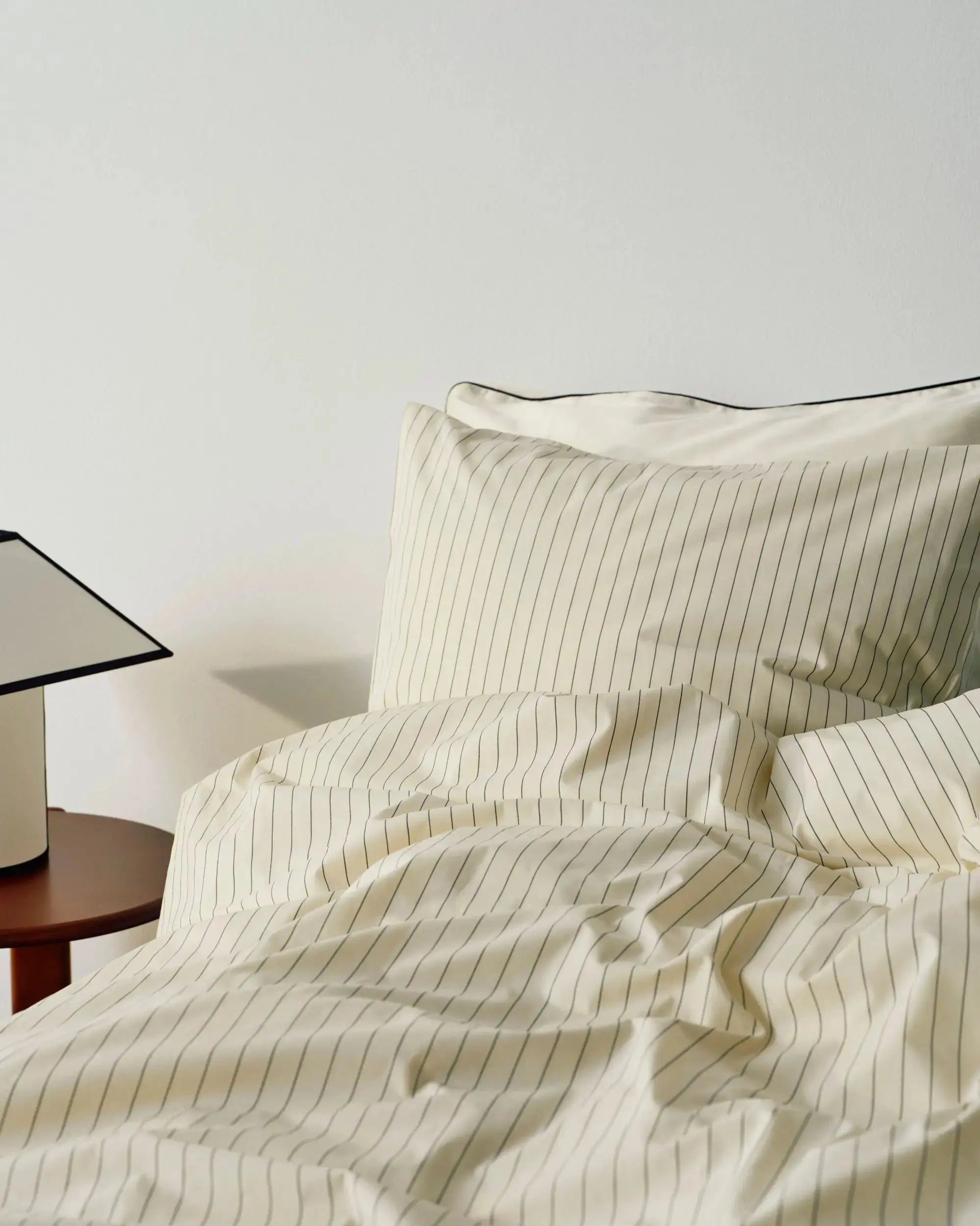 HAY Fineline pussilakana 150x210 ivory HAY