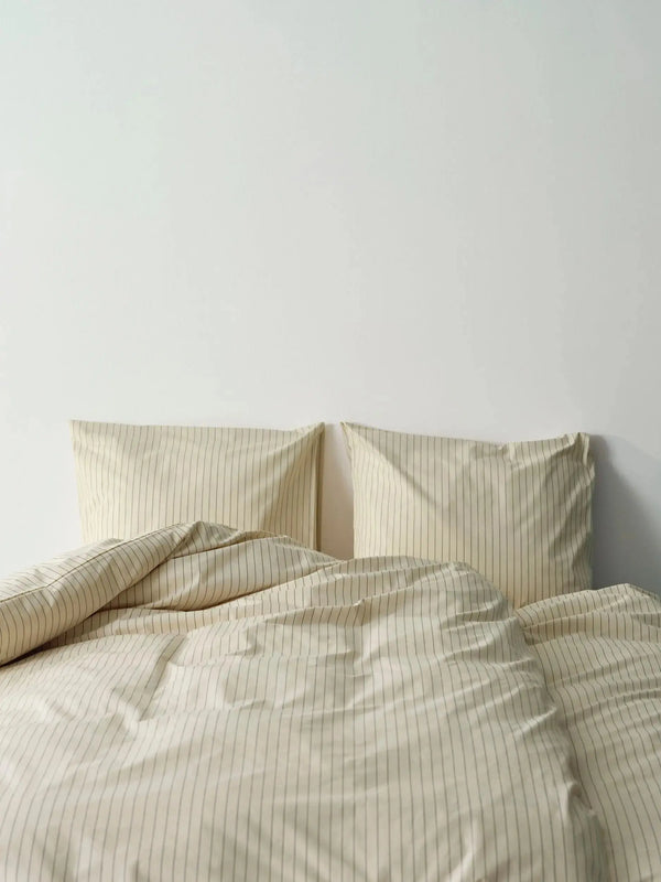 HAY Fineline pussilakana 150x210 ivory HAY