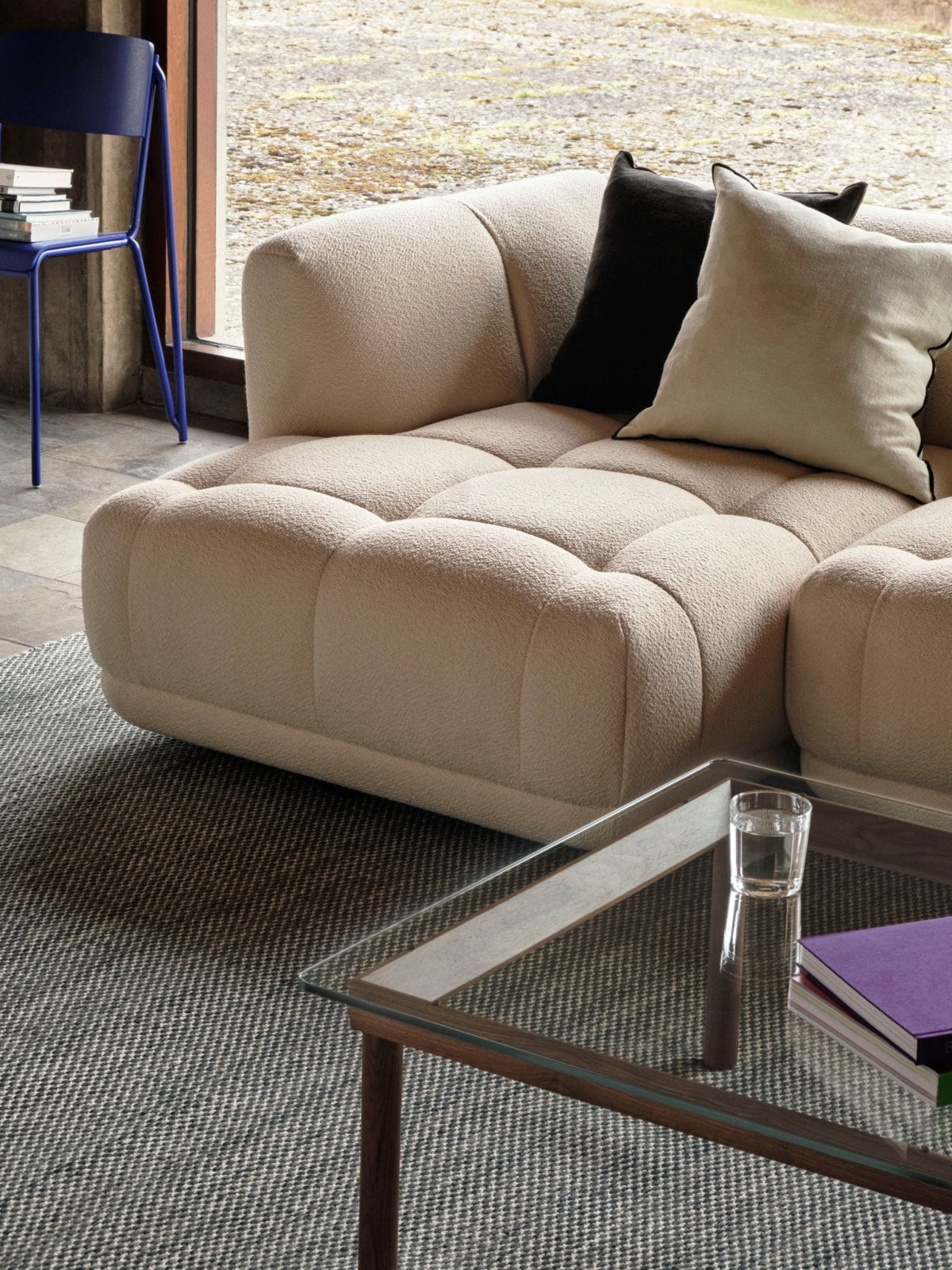 HAY Kofi 120x120 sohvapöytä pähkinä/harmaa - Laatukaluste