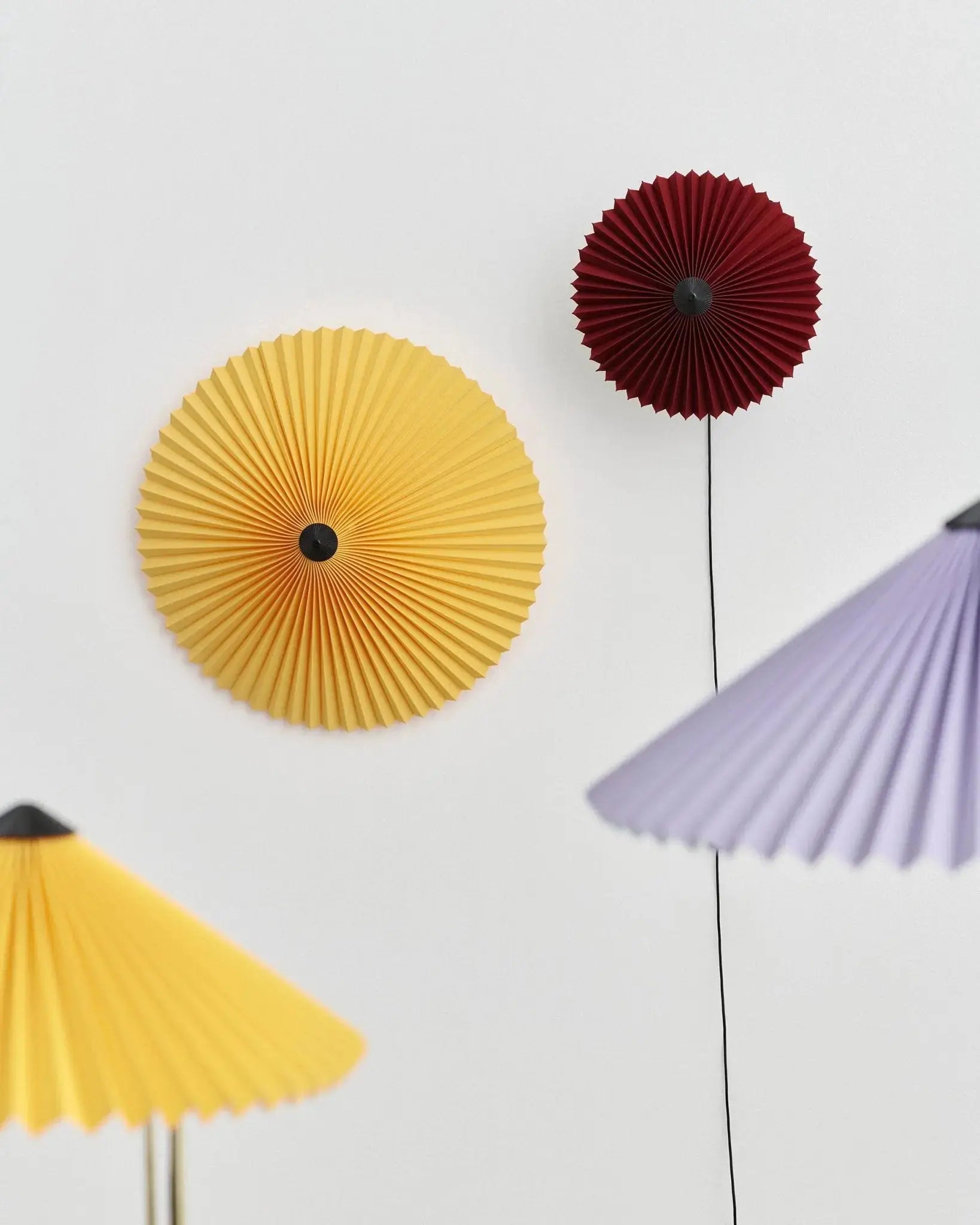 HAY Matin 300 seinävalaisin keltainen - Laatukaluste