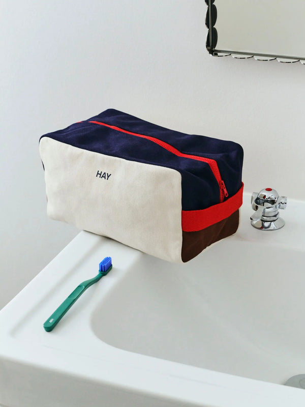 HAY Multi toilettilaukku valkoinen HAY