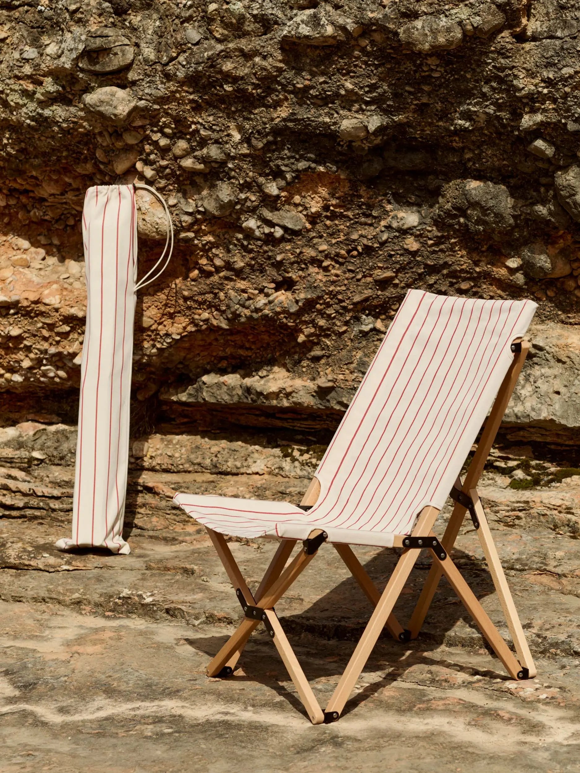 HAY Outdoor Market aurinkotuoli beige HAY
