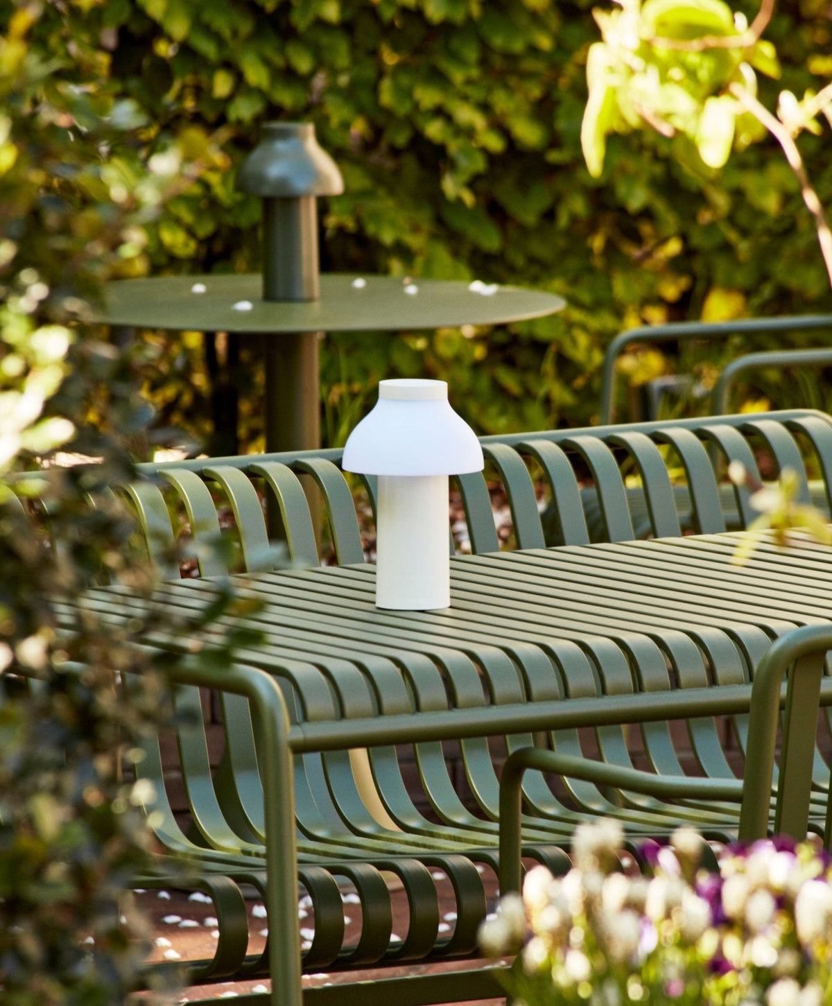 HAY PC Portable valaisin valkoinen - Laatukaluste