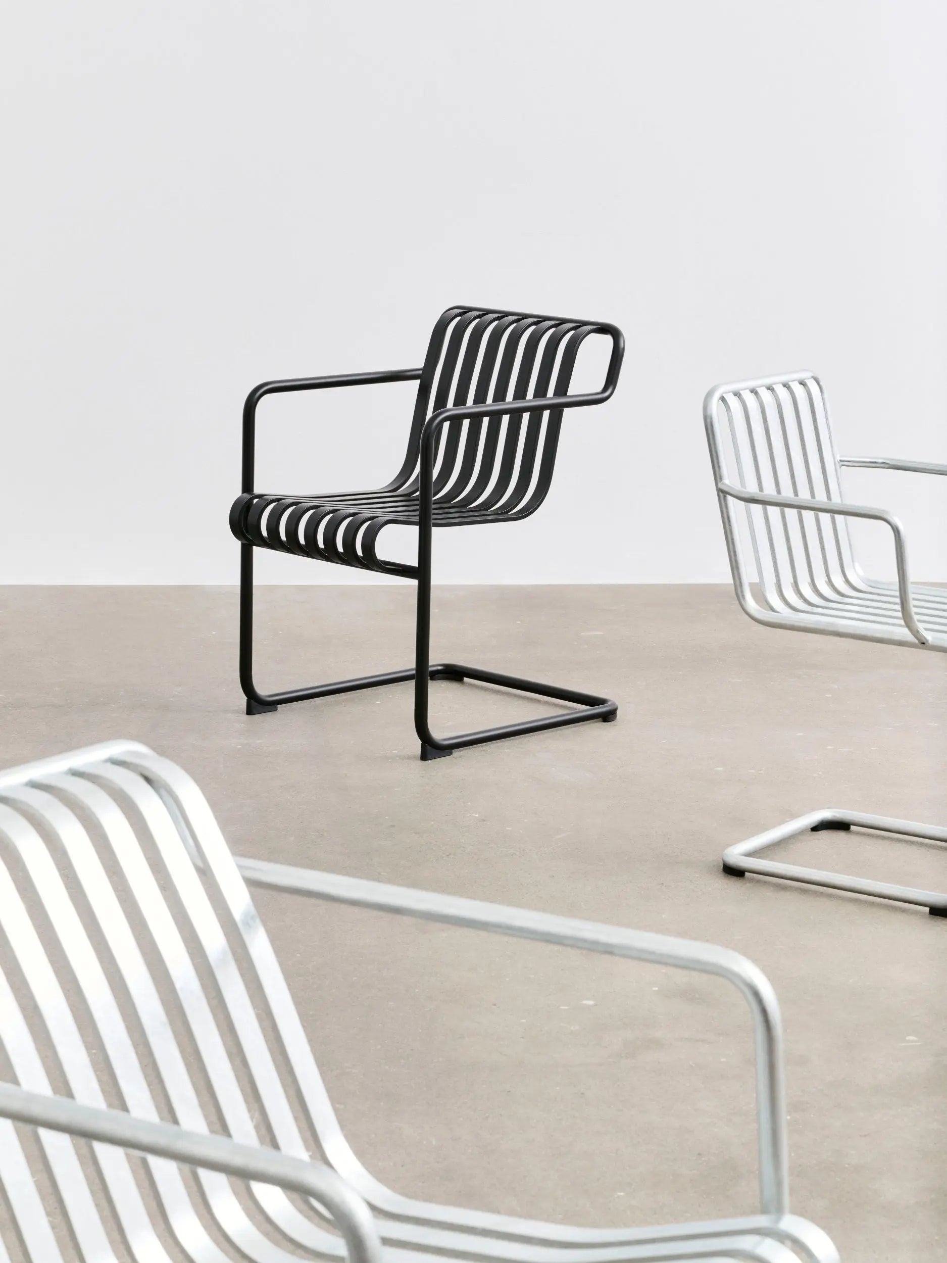 HAY Palissade Cantilever Dining nojatuoli antrasiitti HAY