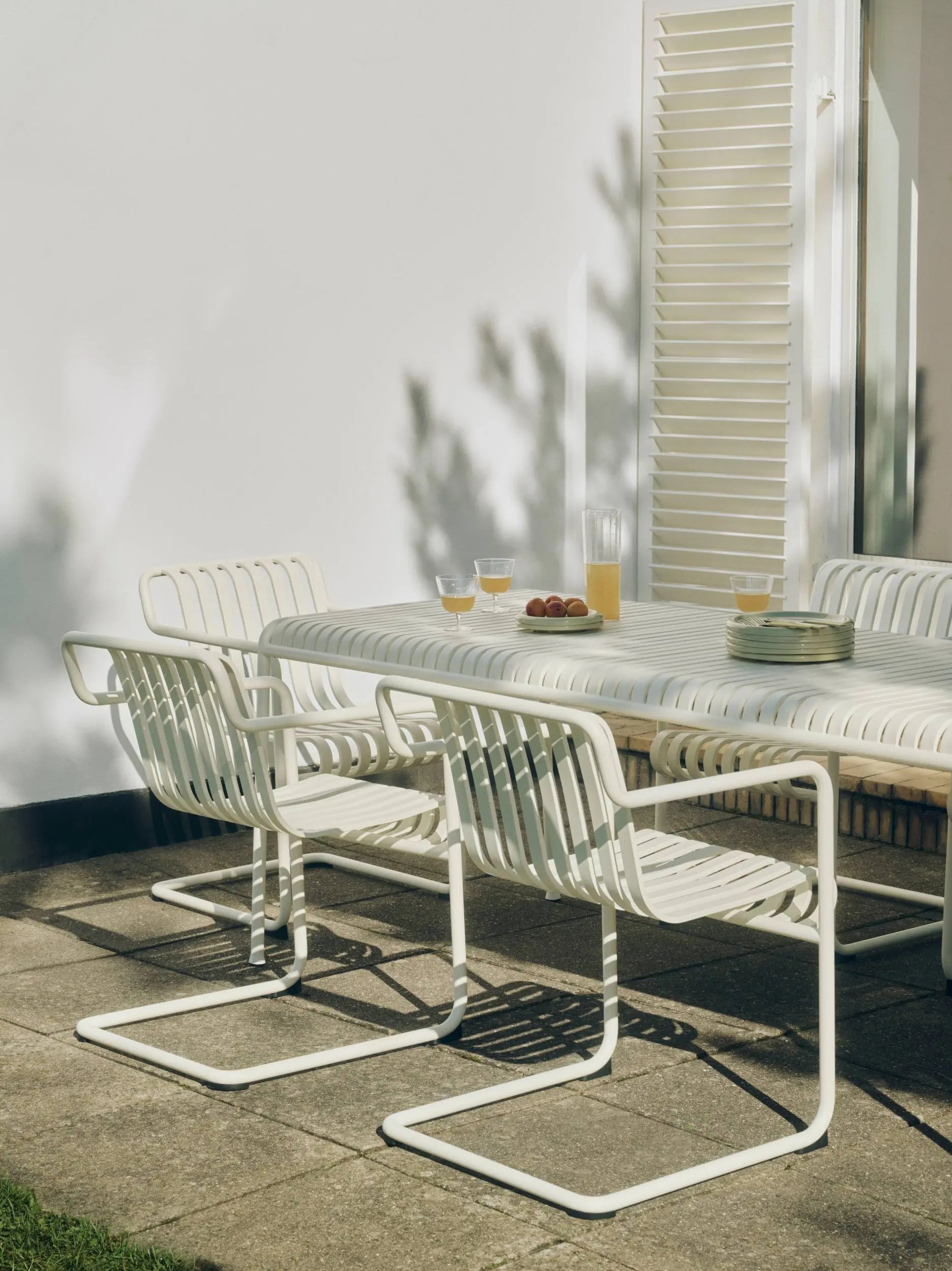 HAY Palissade Cantilever Dining nojatuoli kermanvalkoinen HAY