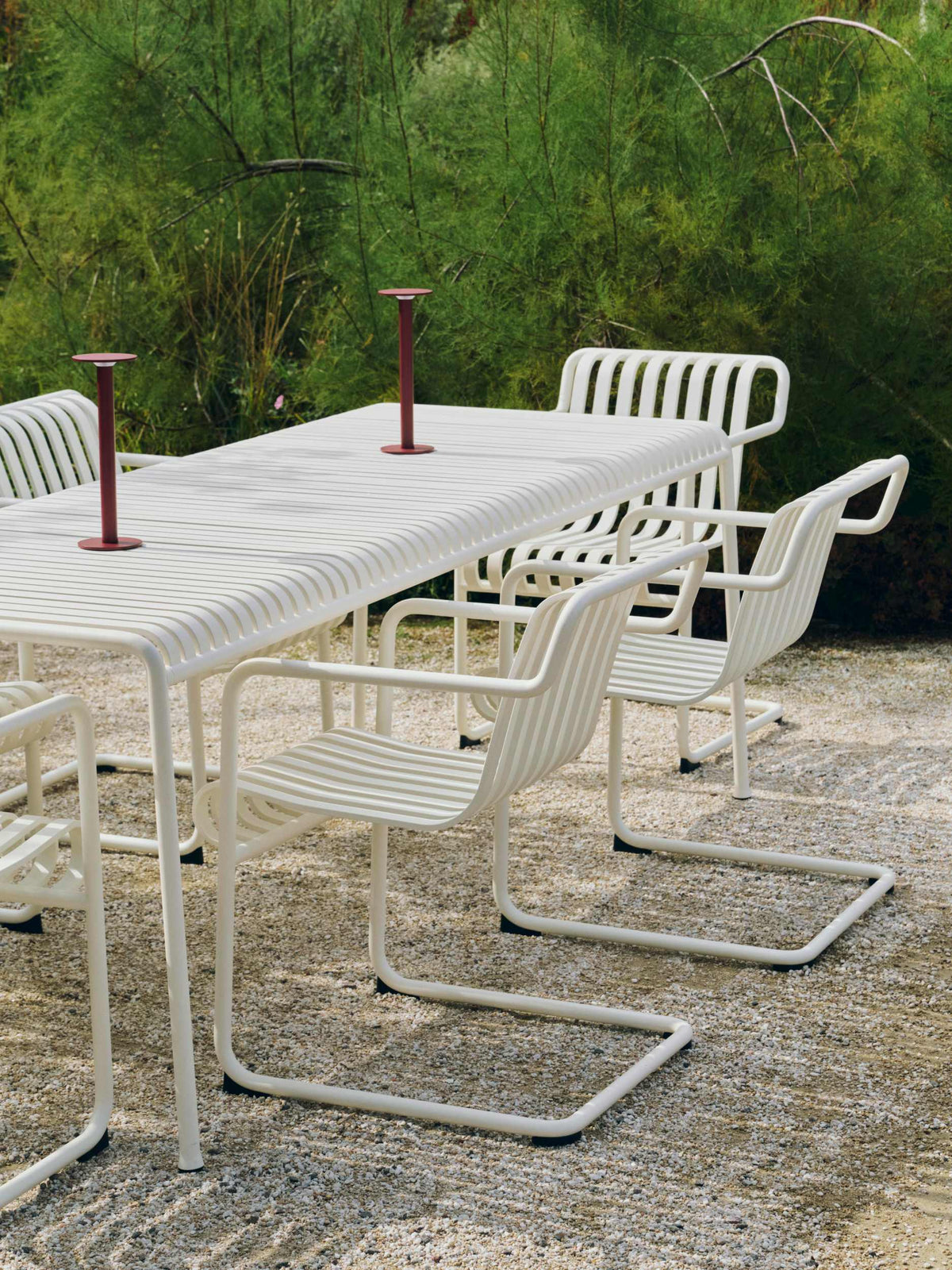 HAY Palissade Cantilever Dining nojatuoli kermanvalkoinen HAY