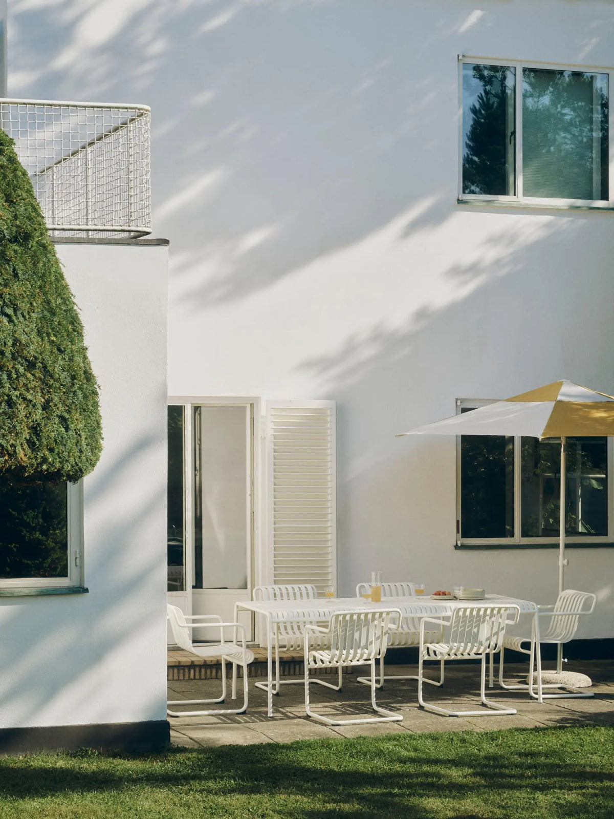 HAY Palissade Cantilever Dining nojatuoli kermanvalkoinen HAY