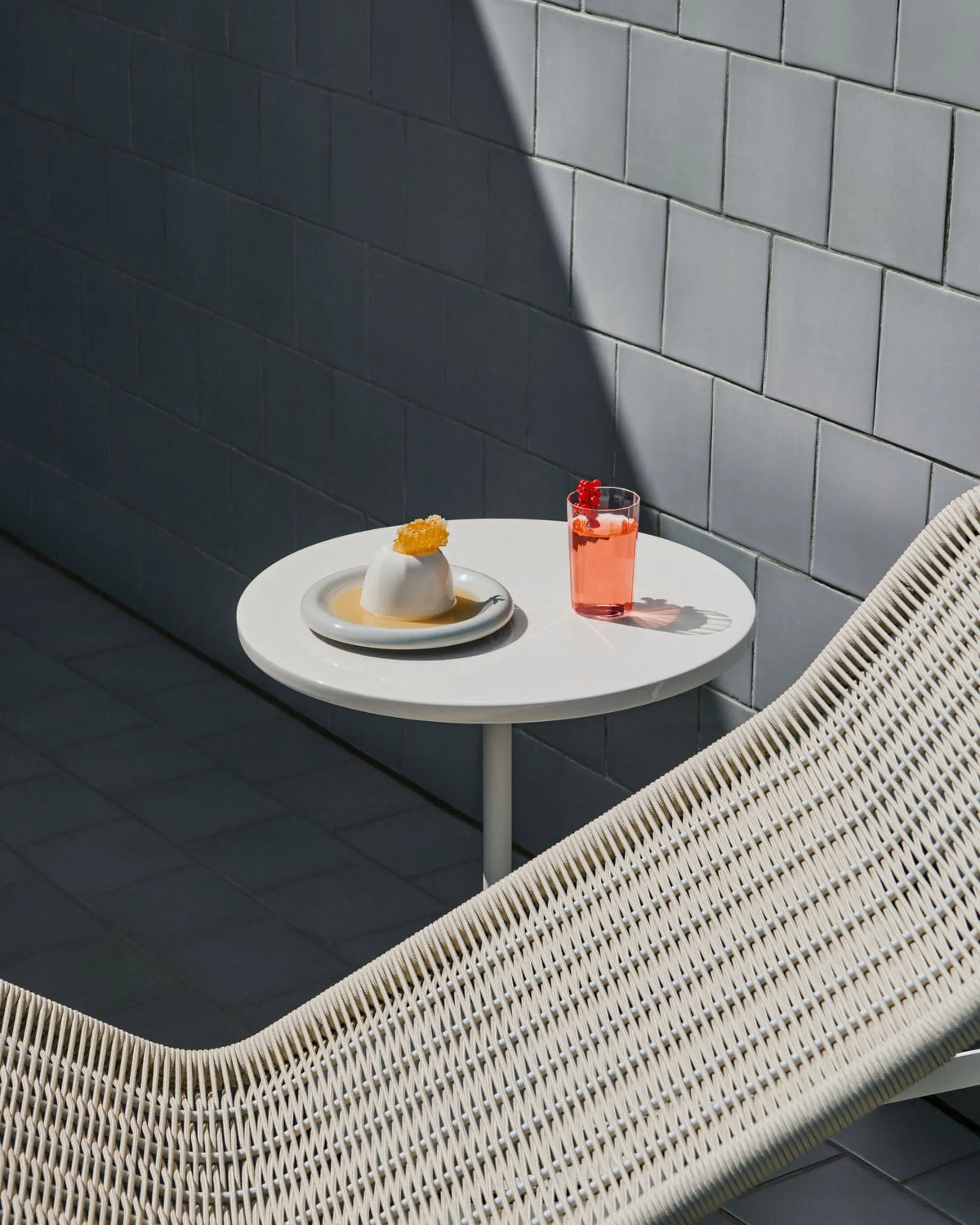 HAY Palissade Cord aurinkotuoli kermanvalkoinen HAY