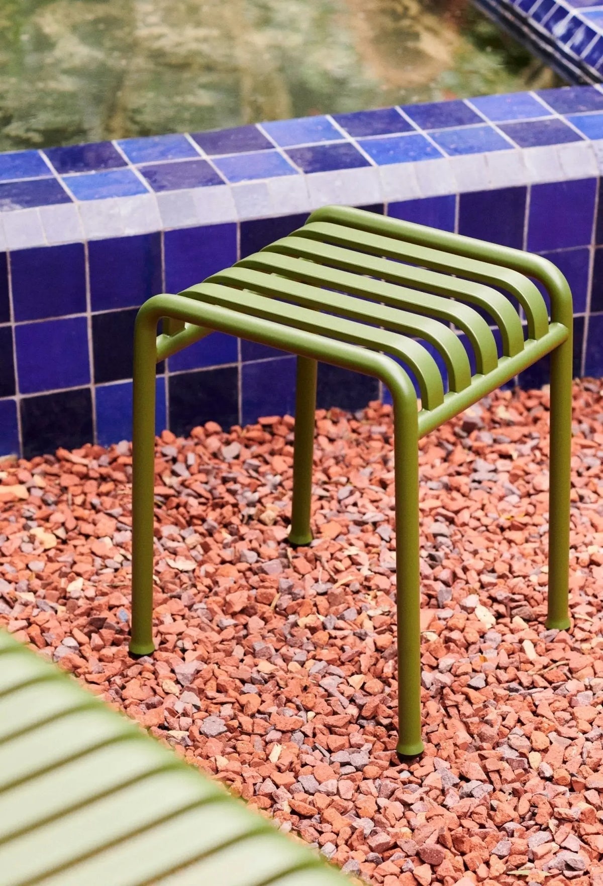 HAY Palissade jakkara oliivinvihreä - Laatukaluste