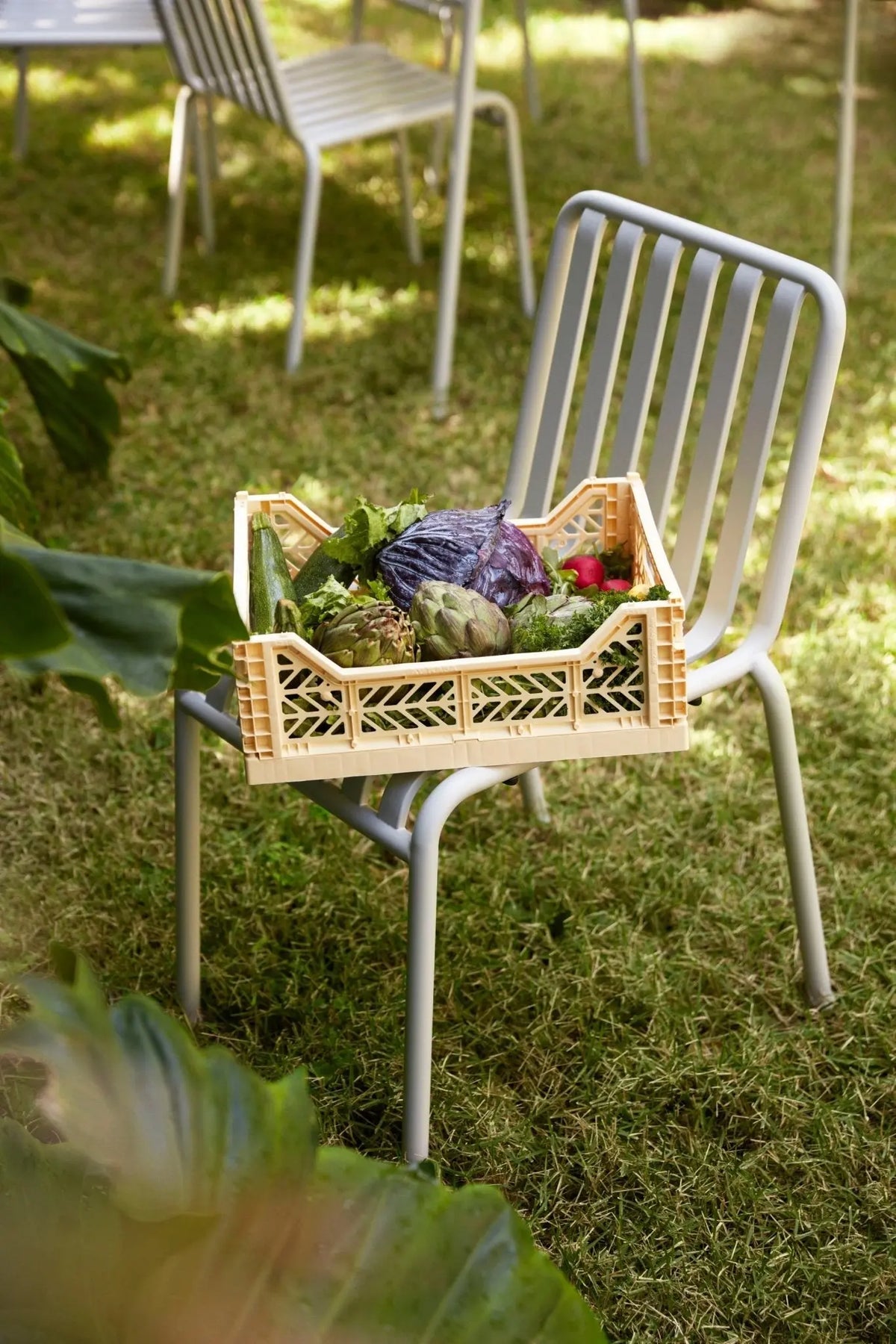 HAY Palissade tuoli vaaleanharmaa - Laatukaluste