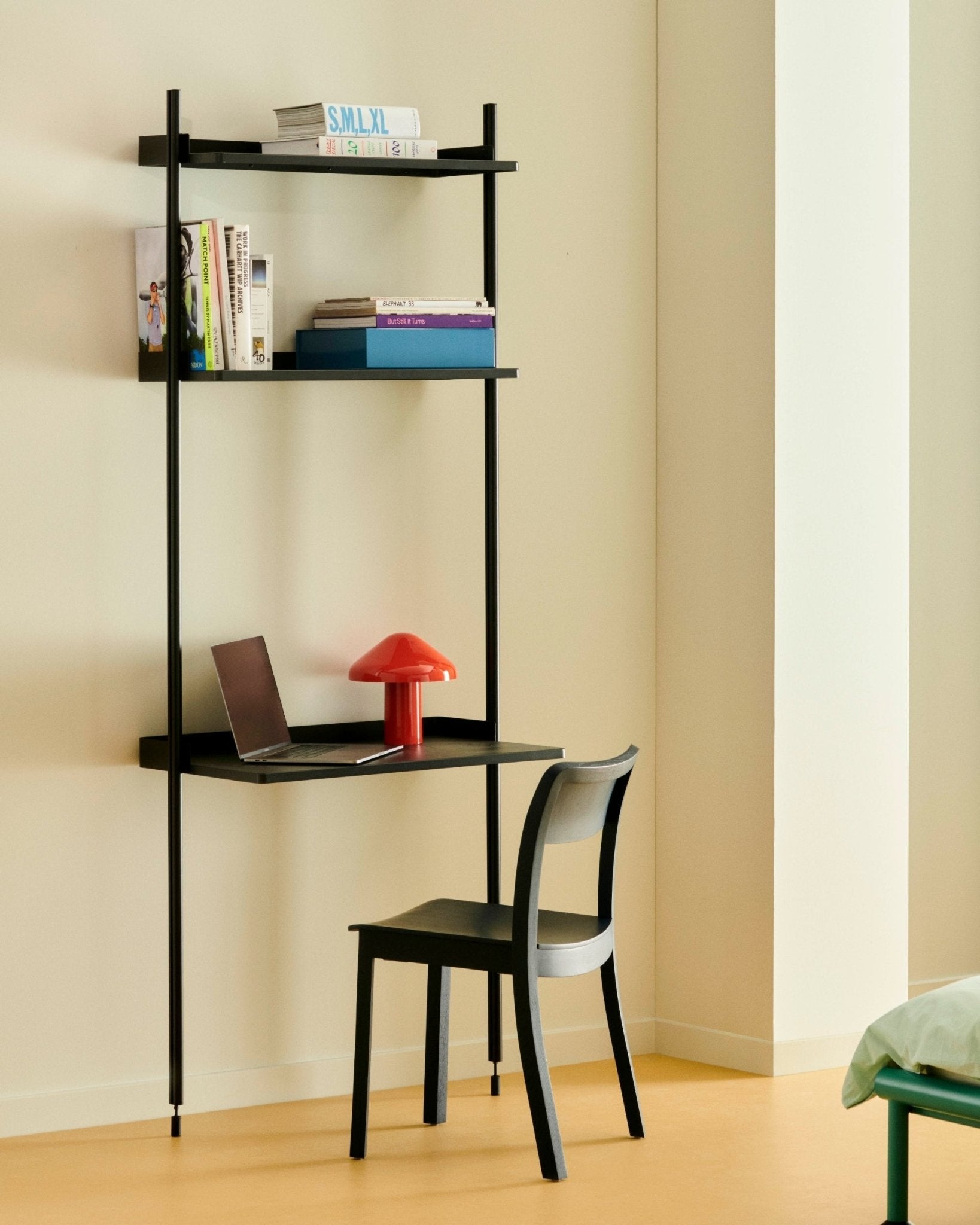 HAY Pastis tuoli sininen - Laatukaluste