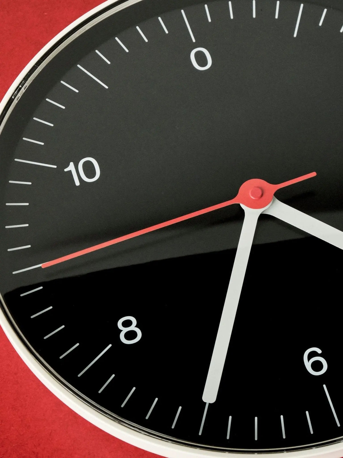 HAY Seinäkello musta - Laatukaluste