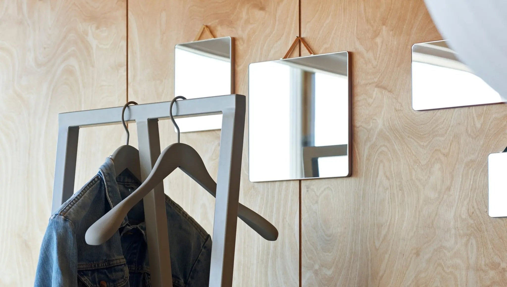 HAY Soft Coat Wide henkari / 4kpl harmaa - Laatukaluste