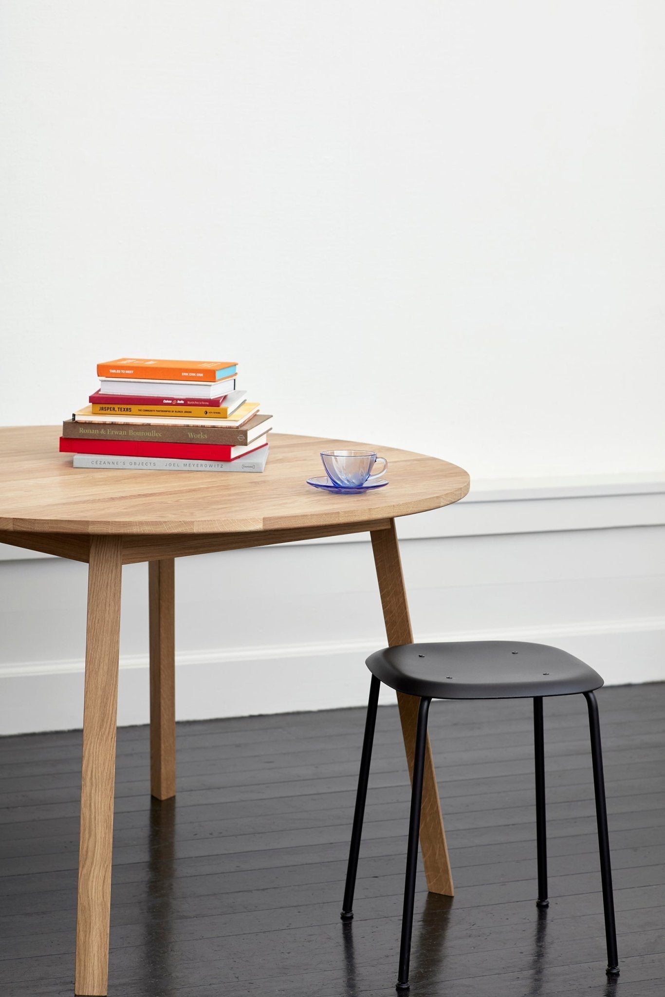 HAY Soft Edge 70 jakkara musta - Laatukaluste