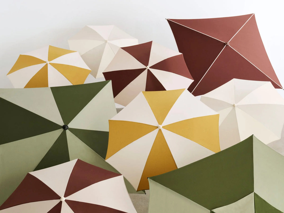 HAY Terrazza Hexagon aurinkovarjo luonnonvalkoinen/harmaa HAY