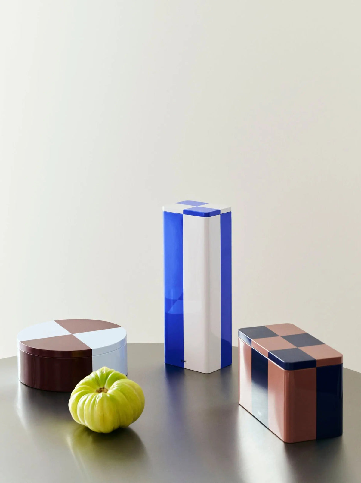 HAY Tin M purkki ruskea-yönsininen HAY