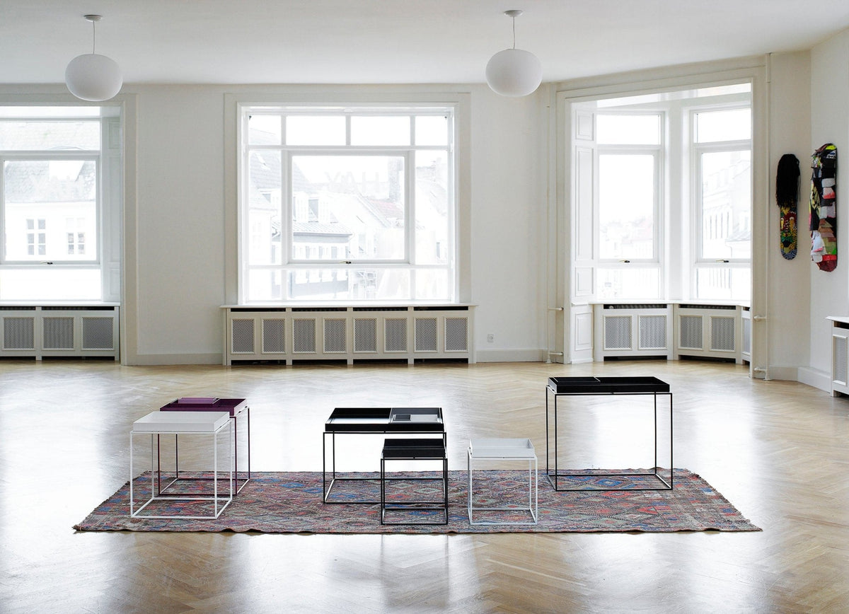 HAY Tray pöytä 30x30 musta - Laatukaluste