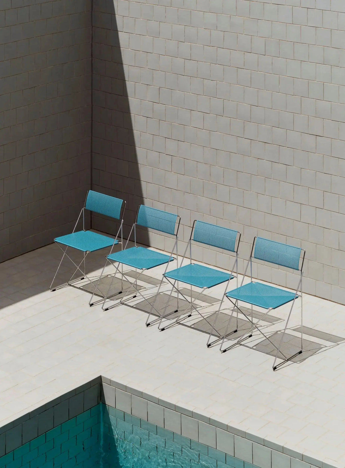 HAY X-Line Outdoor tuoli sininen/galvanoitu HAY