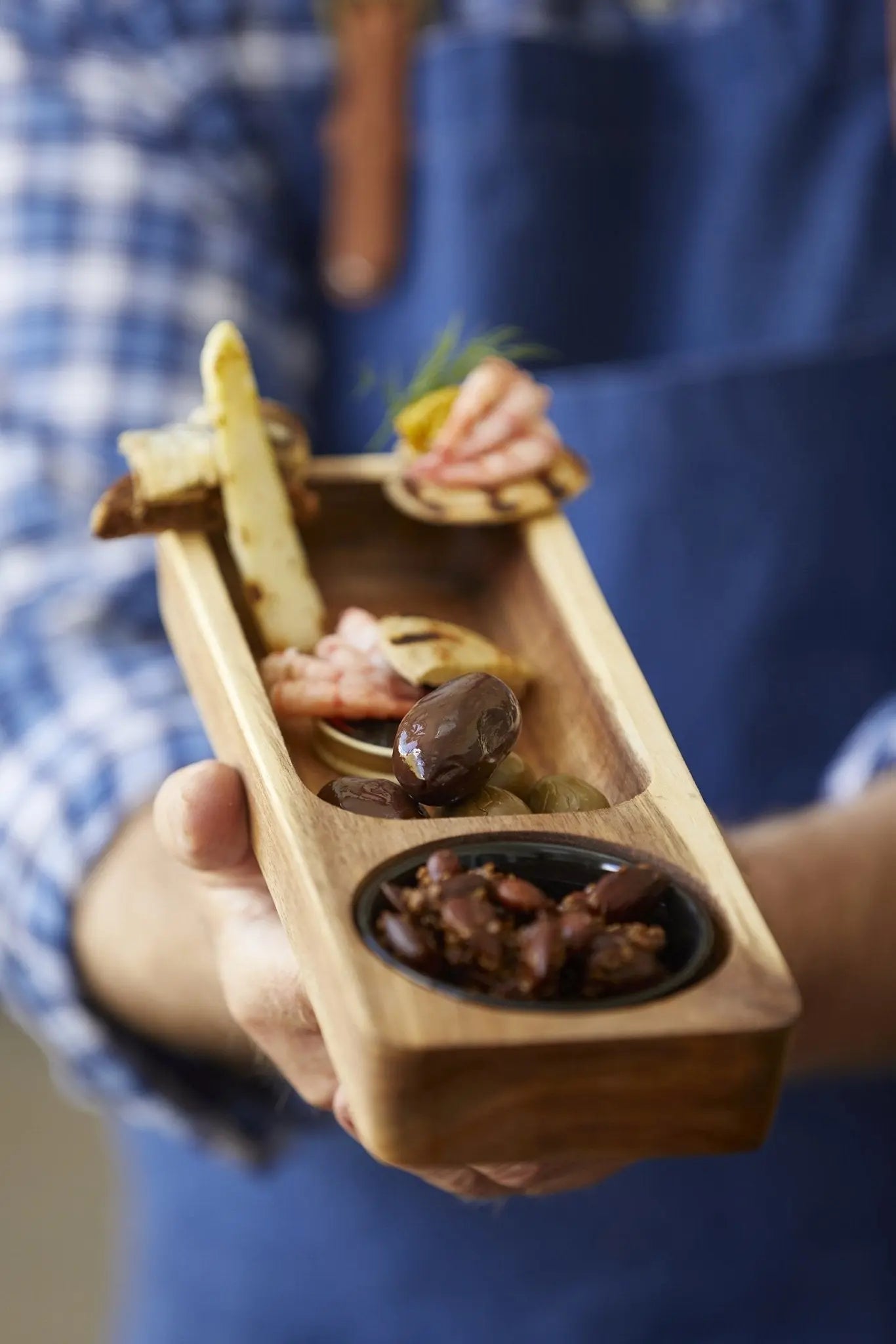 HOLM tarjoiluastia akaasia - Laatukaluste