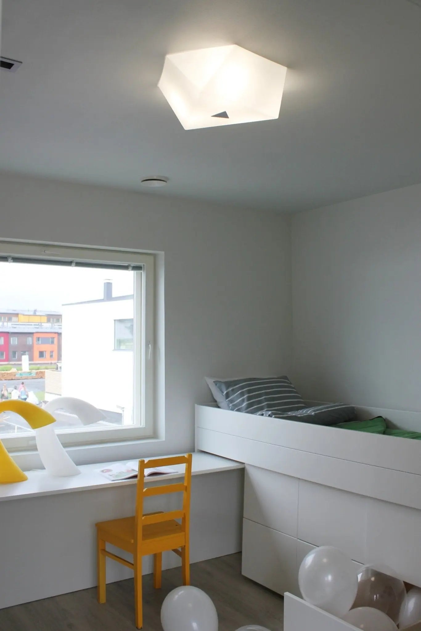 Innolux Zio plafondi valkoinen - Laatukaluste