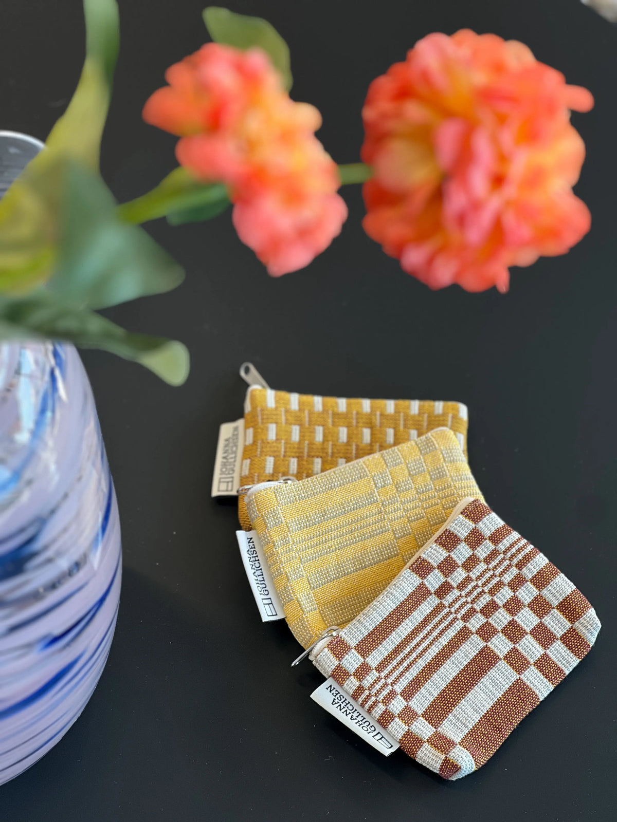 Johanna Gullichsen Doris minikukkaro tiili Johanna Gullichsen