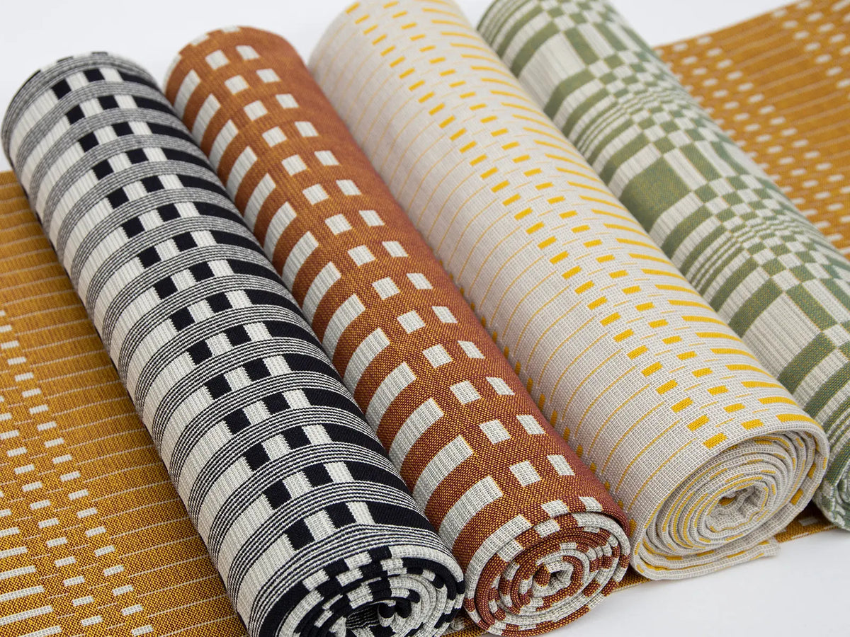 Johanna Gullichsen Nereus kaitaliina musta Johanna Gullichsen